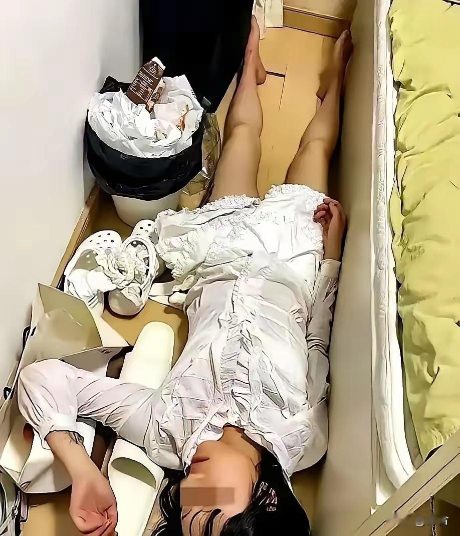 苏州一个麻醉科医生，叫邱小强。他用了两年时间，长期在妻子顾苏的咖啡里投放微量麻醉