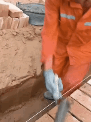 大哥这动作很是娴熟，一般人真的驾驭不了。