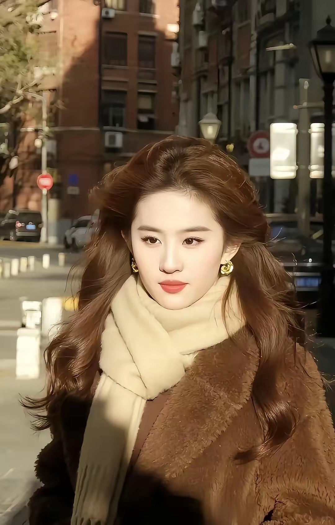 能拿出一张比刘亦菲这张更好看的图片算我输