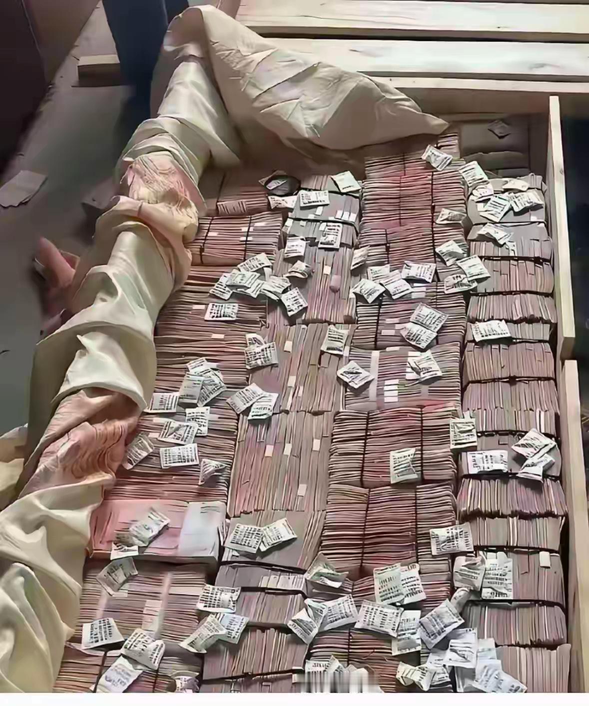 这绝对是顶级有钱人。