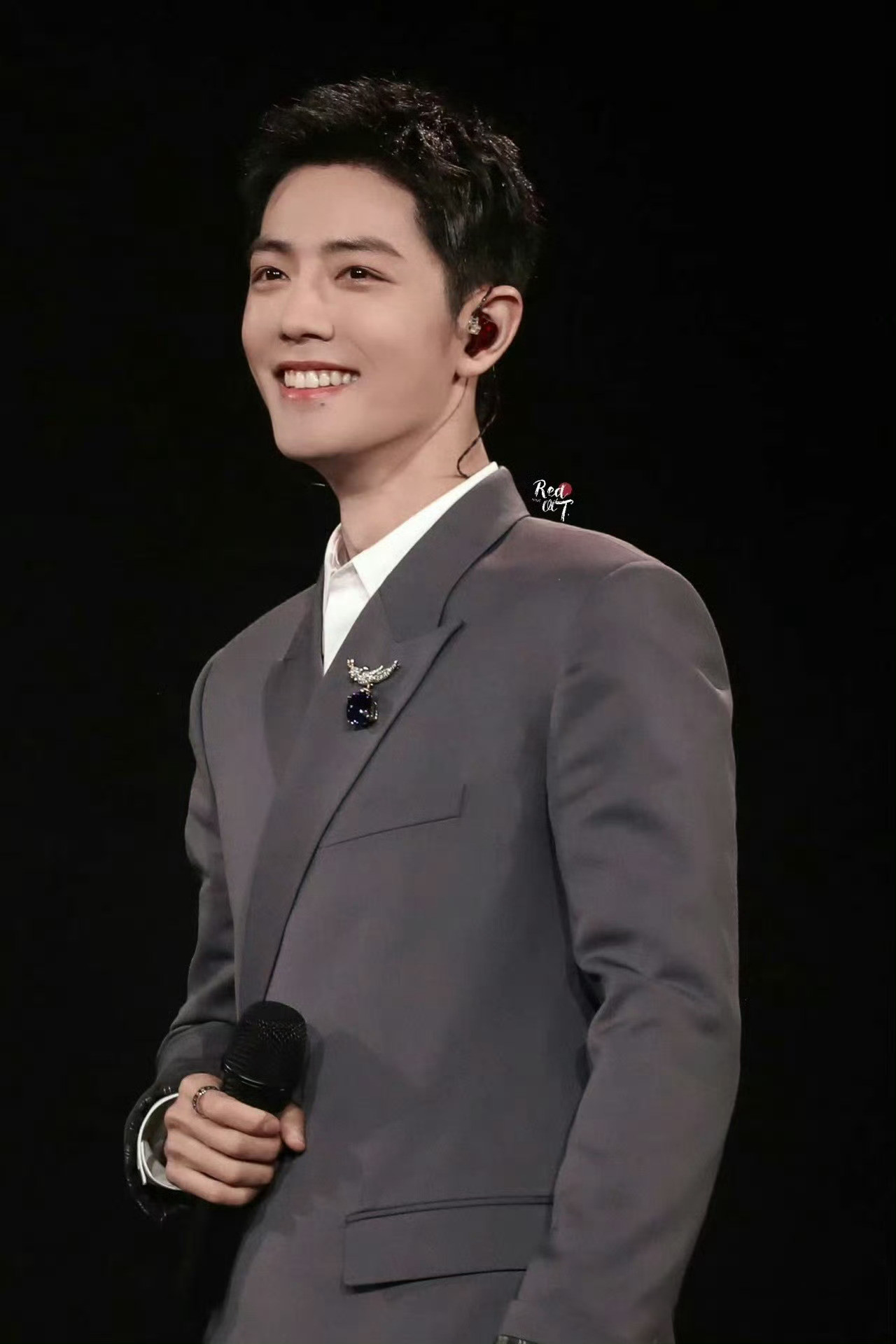 百闻不如一见是肖战啊日常见肖战❤️肖战┄┅┄┅┄┅•☁︎☾•✦☁
