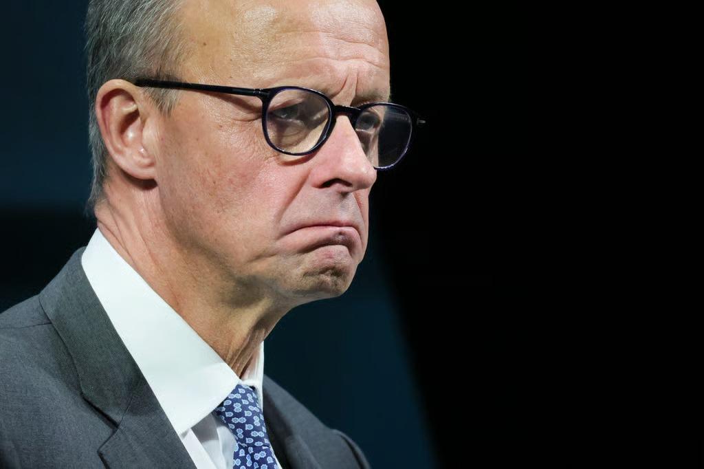 德国总理喊话誓死保乌，明明是威胁俄罗斯，结果差点没忍住哭出来 不要小看默