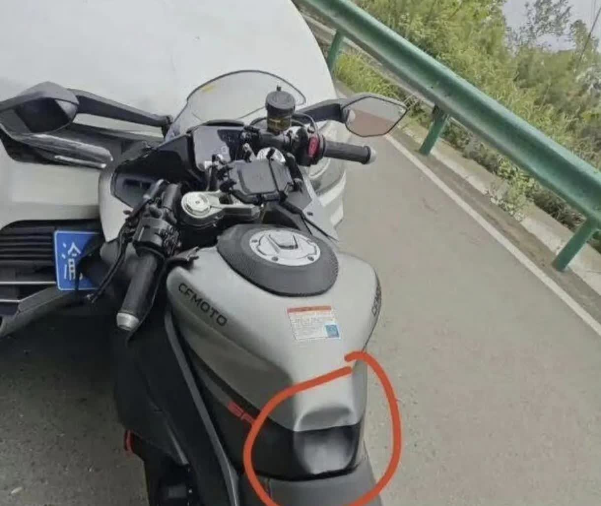 车硬，人更硬