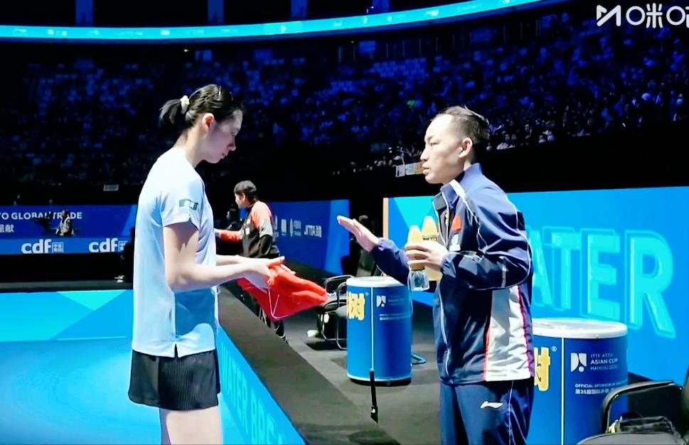 任浩对陈熠指导时，太客气了！这次亚洲杯，教练指导全程收音。我听任浩对陈熠