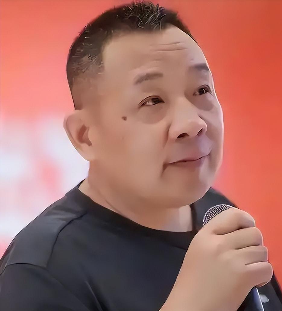 胖东来在许昌自建65亿商超综合体，工地按课本标准施工，被干了几十年的工程人称为"