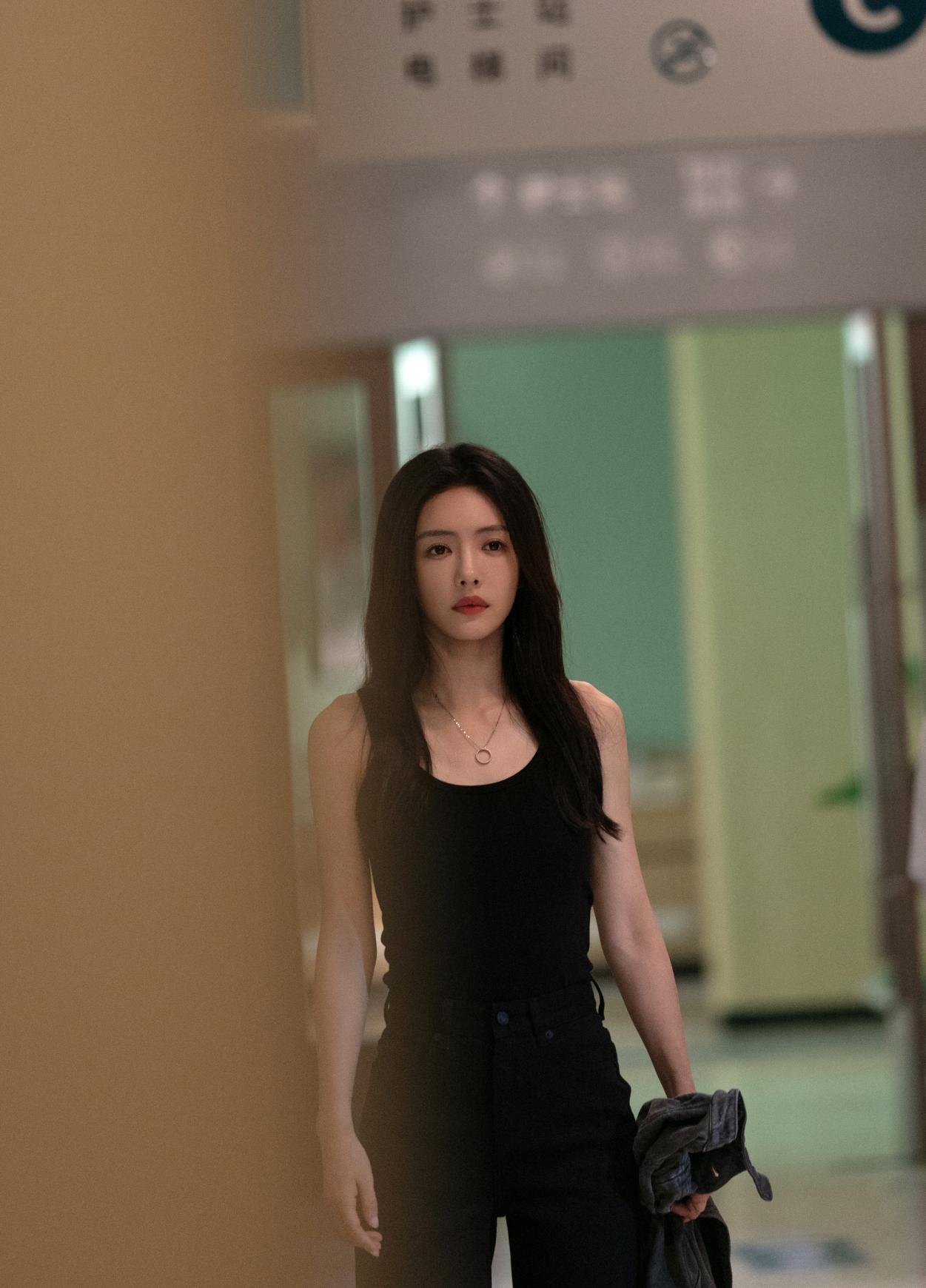 说实话，娱乐圈最想不通的女演员就是蔡文静了，他这几年到底经历了什么？