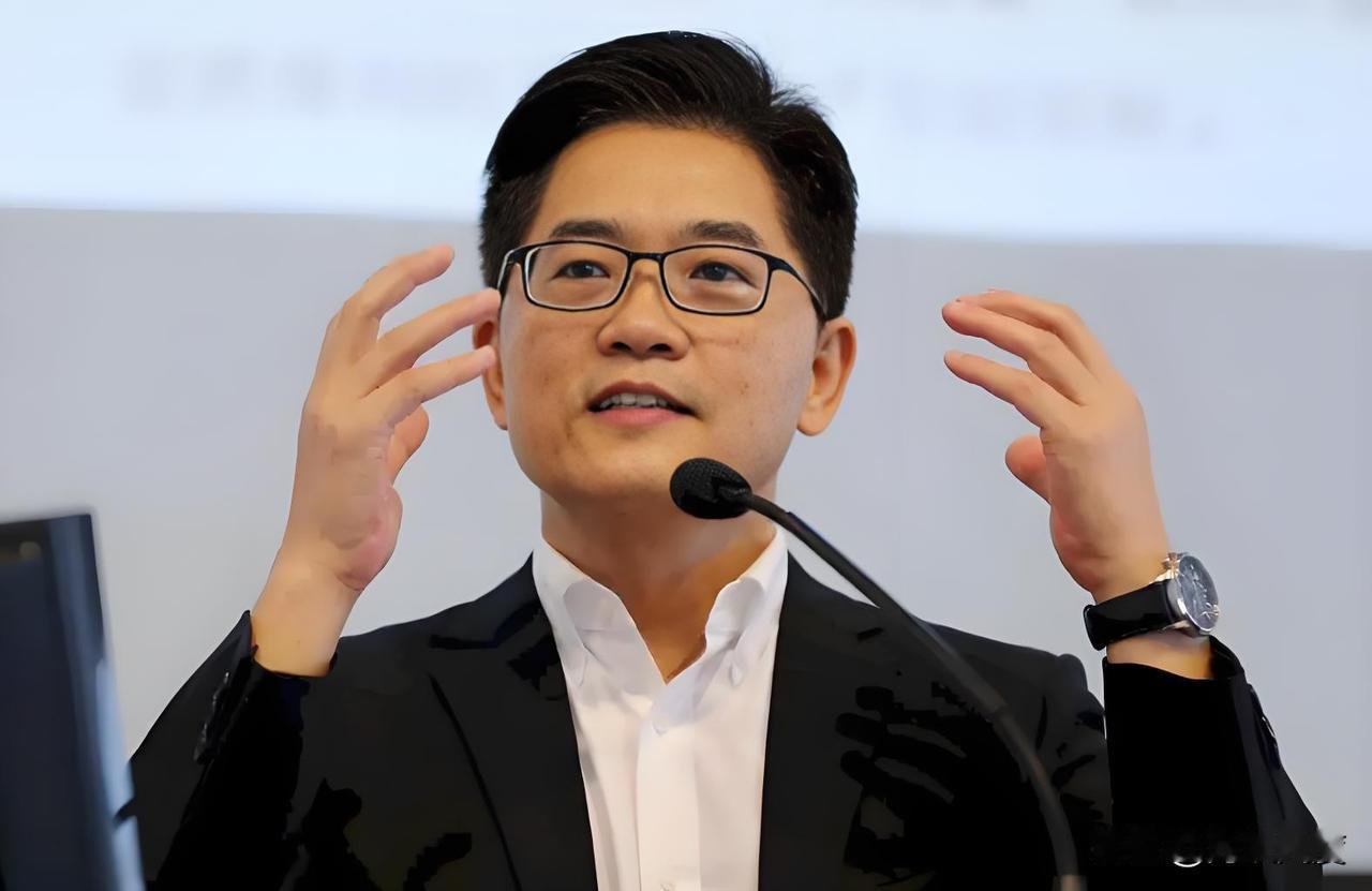 黄健庭向党团作告别演说，傅昆萁一句话说漏嘴：不要急，说不定你会连任！此言一出，舆
