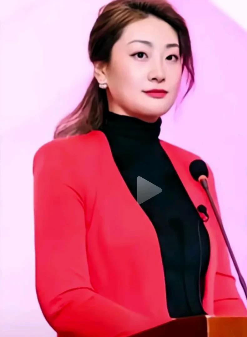 看了宗馥丽公主遗产争夺战，让我明白了一个道理，做大事者首先要学会隐忍，然后让自己