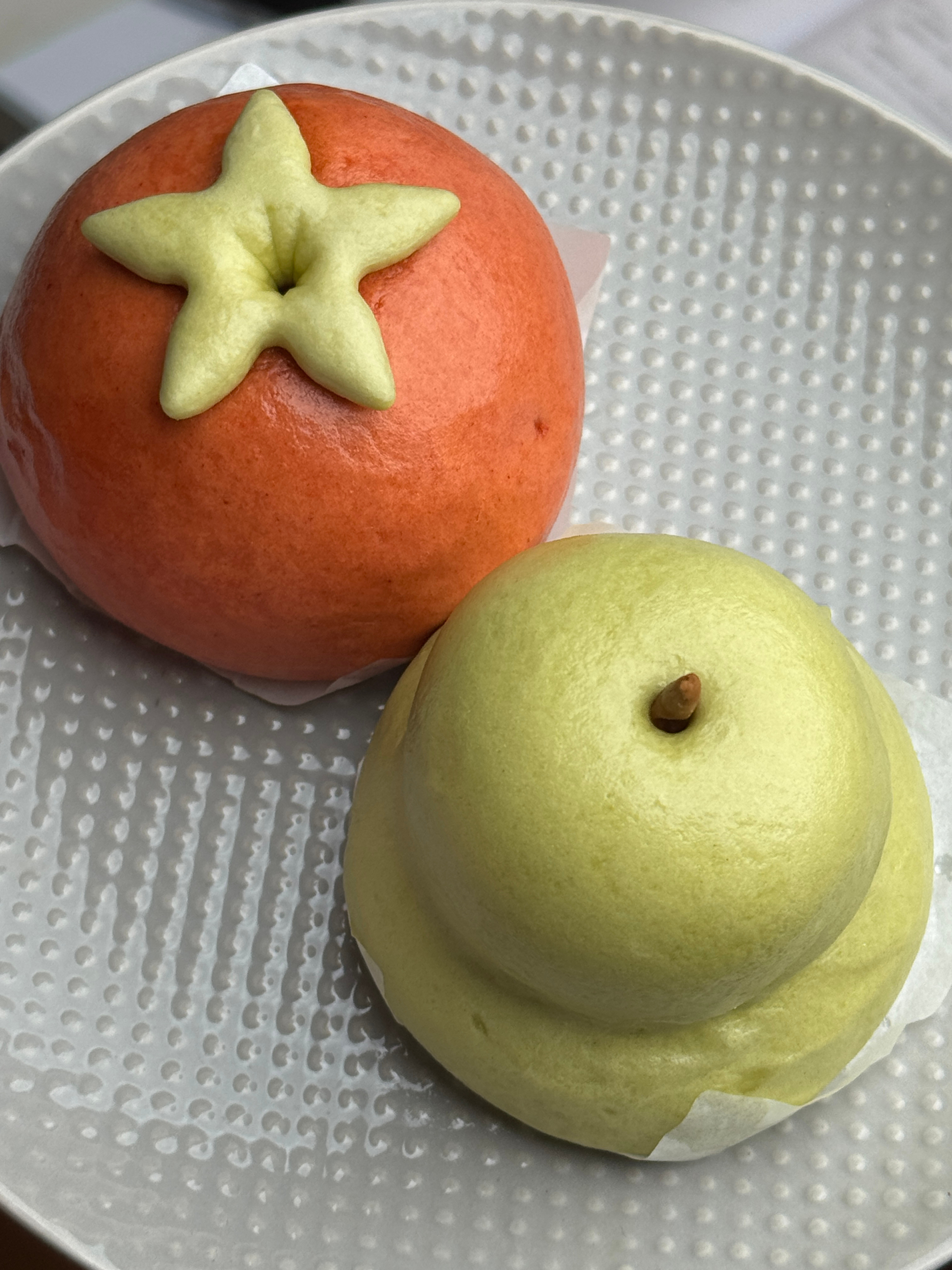 美好的一天从吃可爱馒头开始前两天朋友投喂了一箱可爱馒头！早餐都有食欲了