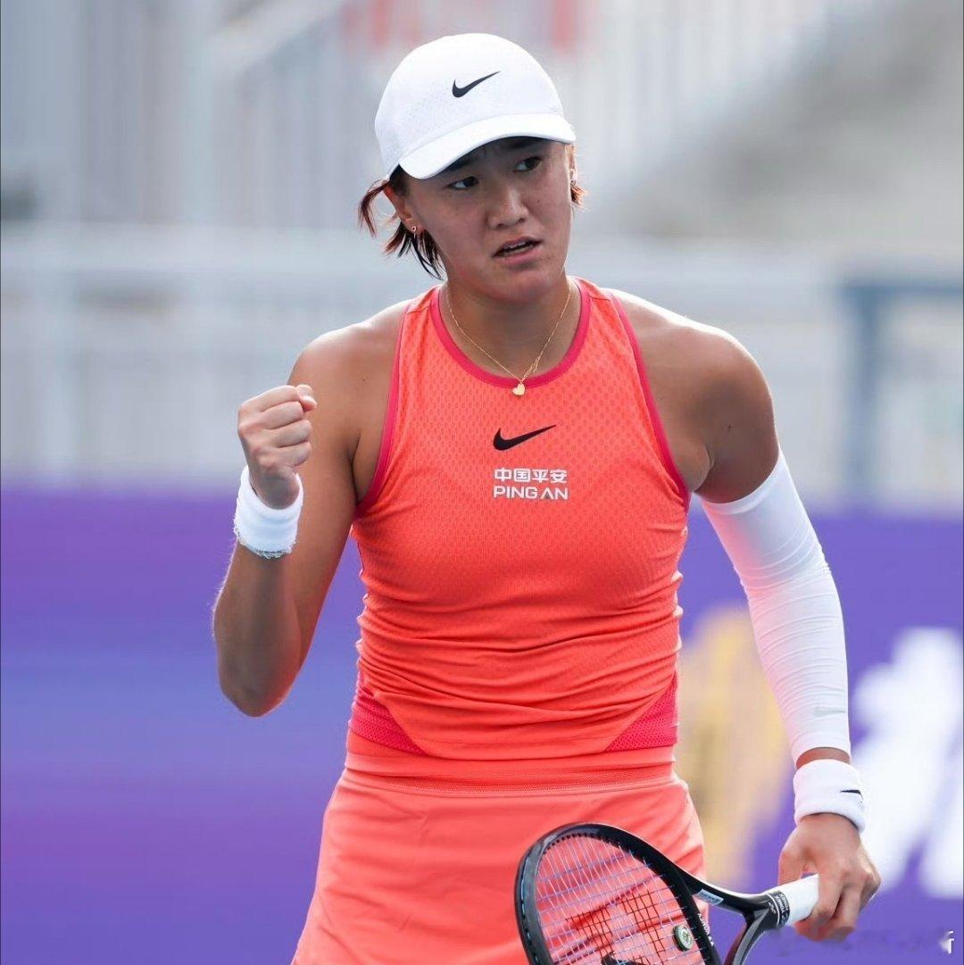 🏆🇨🇳包头W50女单决赛🇨🇳王曦雨6-2/6-3🇷🇺佐洛塔廖娃红