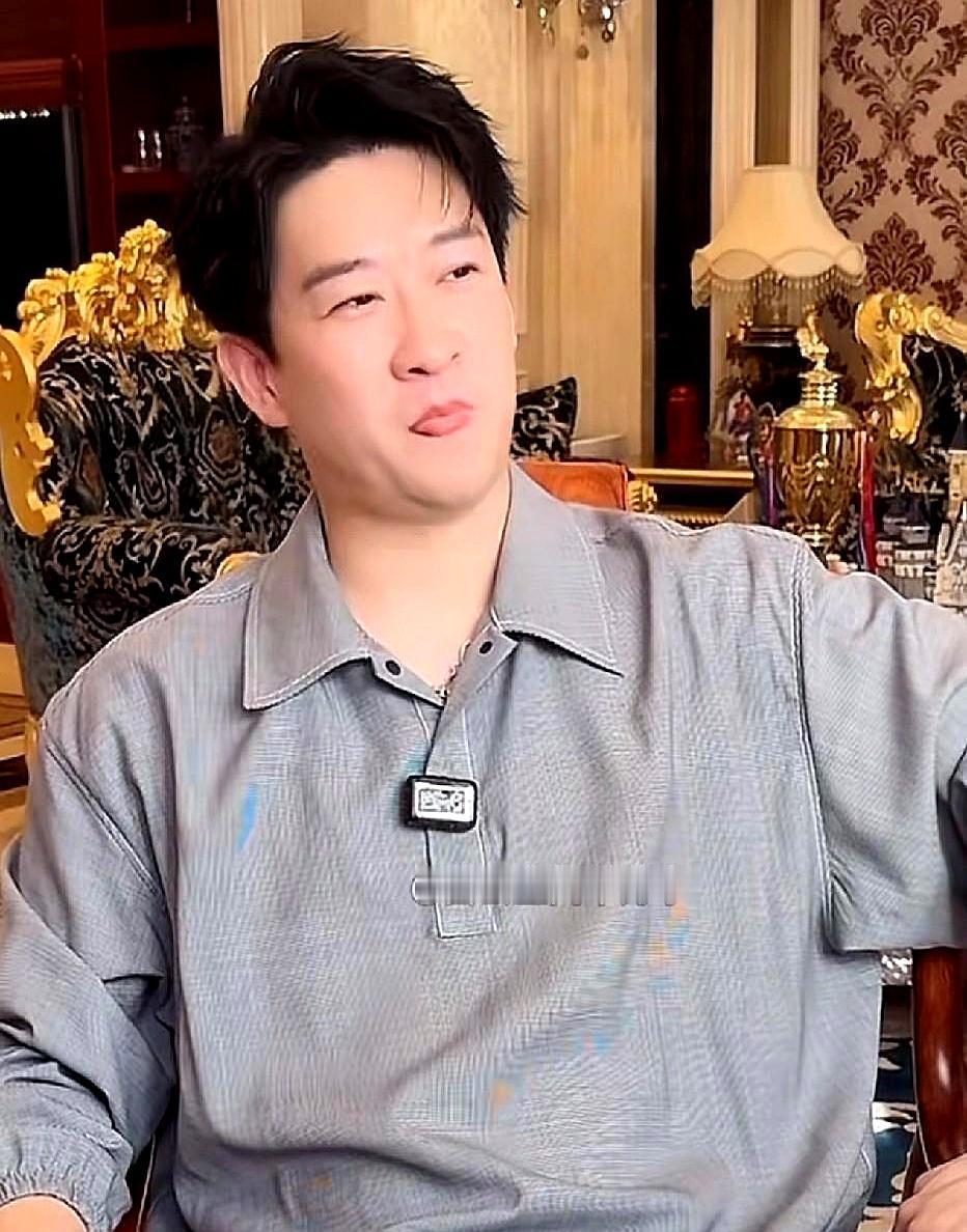 我约你吃饭，你敢来吗？曹云金这句话，不是说给张鹤擎的，是说给德云社那堵无形