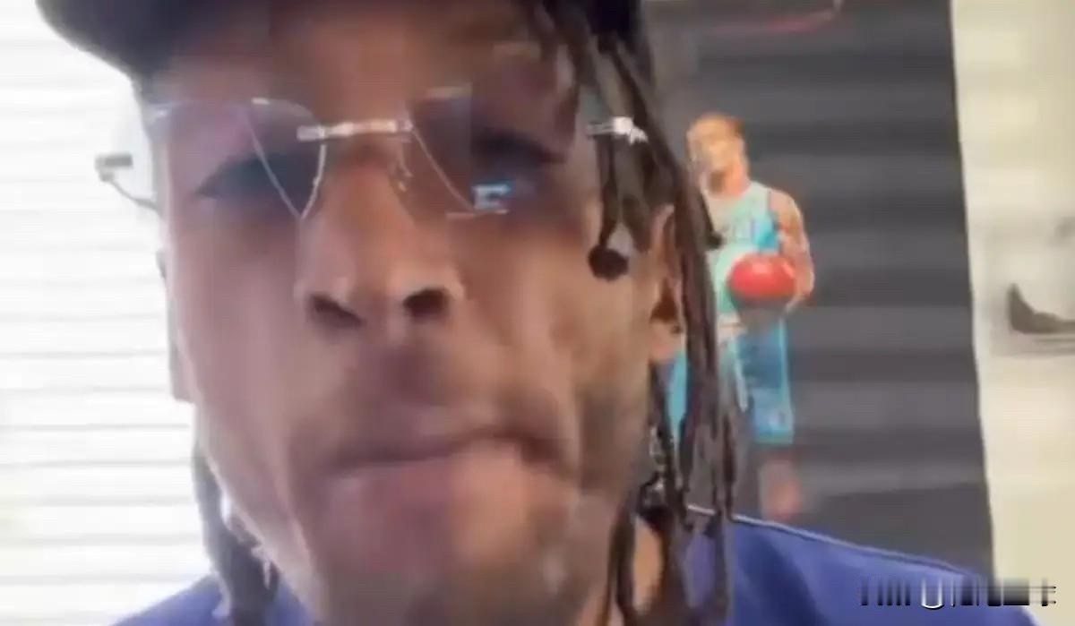 比斯利太嚣张了BIG3联赛新赛季即将开打，前NBA球员比斯利公开喊话挑衅道：