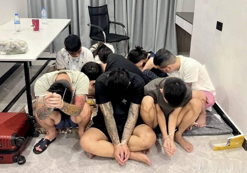 【韩国大学生被骗赴柬埔寨惨死　受害者揭露“每日一死”酷刑黑幕】海外新鲜事韩国庆