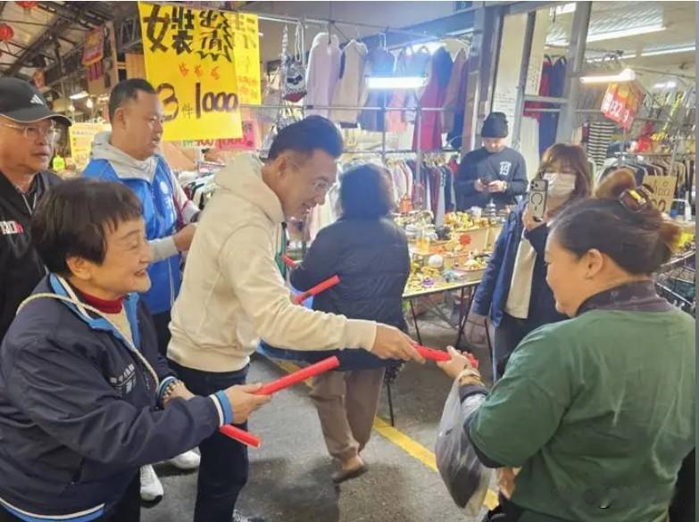 江启臣与杨琼璎支持者有冲突江启臣回应了江启臣和杨琼璎谁将代表国民党选台中市