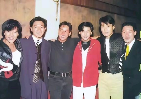 林志颖凭什么能站C位，看看林志颖在四大天王中还能站在C位就知道，当年林志颖该有多