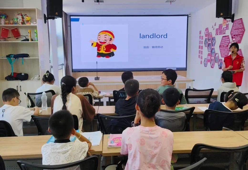 英语为什么不退出主科？终于有人说清楚了！如果英语退出主科，就很容易导致阶层固化，