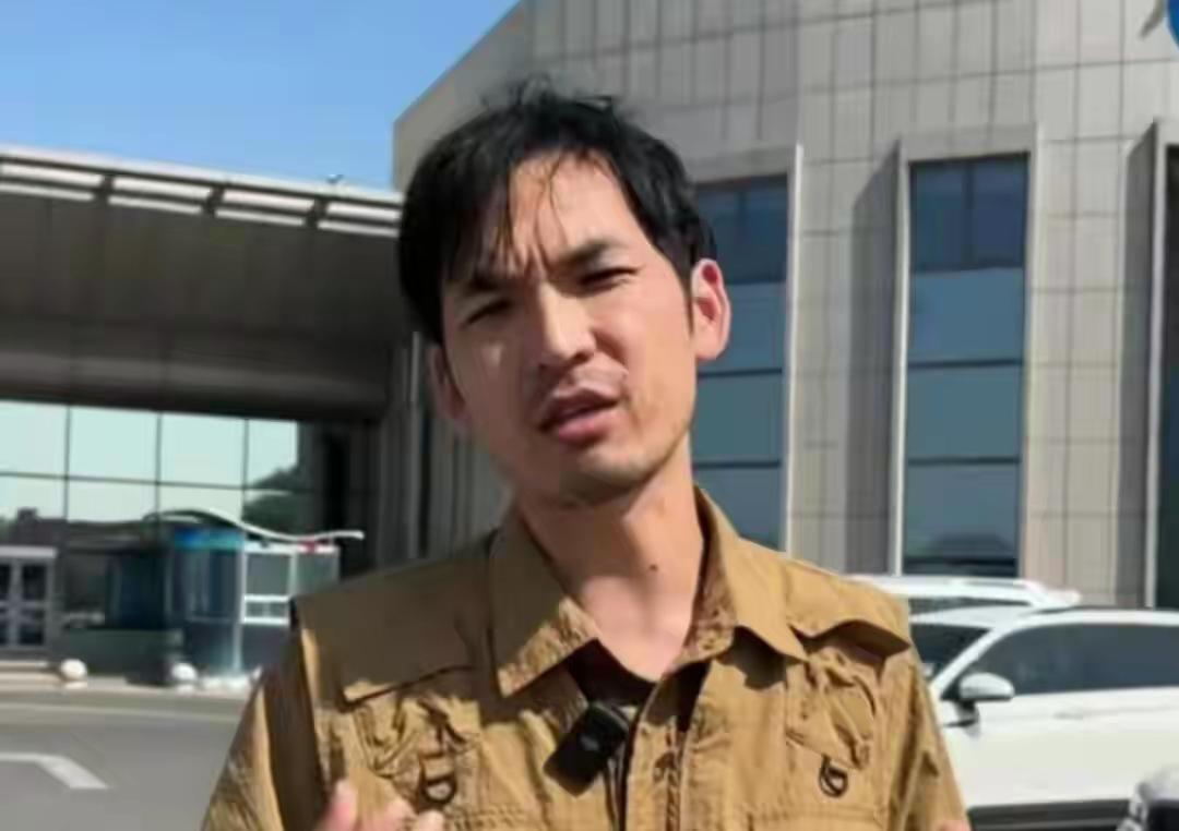面相学是不会骗人的，哪怕他表面做的都是好事，从第一次看到他的视频，就猜到他的结局