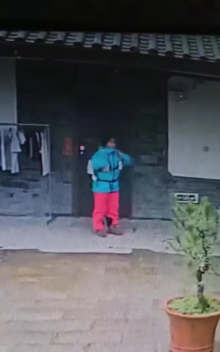 贵州失联的大三女孩，于7月6日13点12分被救援队找到，已不幸离世。女孩是一名