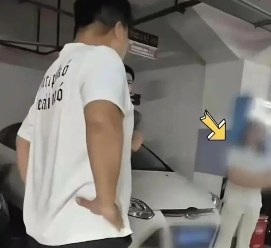 长沙占车位女车主又上热搜了，热搜话题很有意思，说她两三年就升副处长了，23年