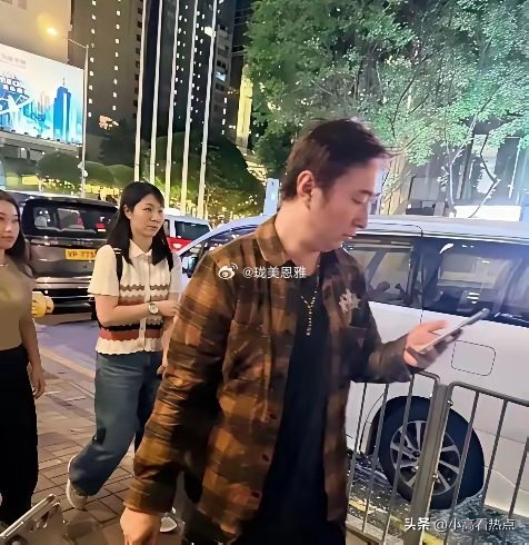 孙宇晨喊话王思聪我比你爸有钱地产旧财富的时代特权碎了？​我刷到孙宇晨放话的新闻直接乐了哪是什么逆袭爽
