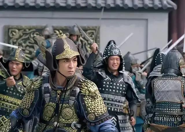 契丹三十万大军围攻幽州，城内守军不足十万。所有人都觉得完了，但有个人硬是扛了二百