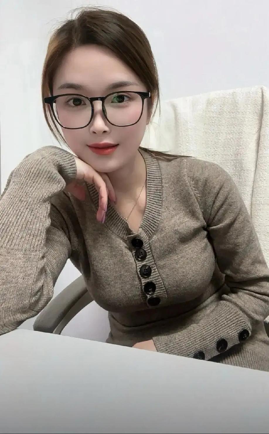 家里给介绍的相亲对象，去见她我要准备点什么？真诚发问