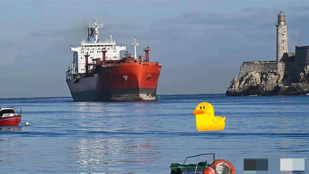 白激动了，俄罗斯送油船第一艘己经转向不去古巴了。3月20日在美国警告俄罗斯和古巴