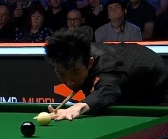 好消息！斯诺克大师赛八强出炉，两人都是中国球员：一是00后吴宜泽，二是90后肖