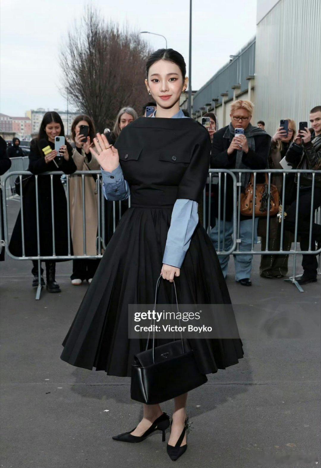 Prada米兰男装周看秀生图🈶，贾玲现在瘦下来状态真不一样了，柳智敏真的太美了