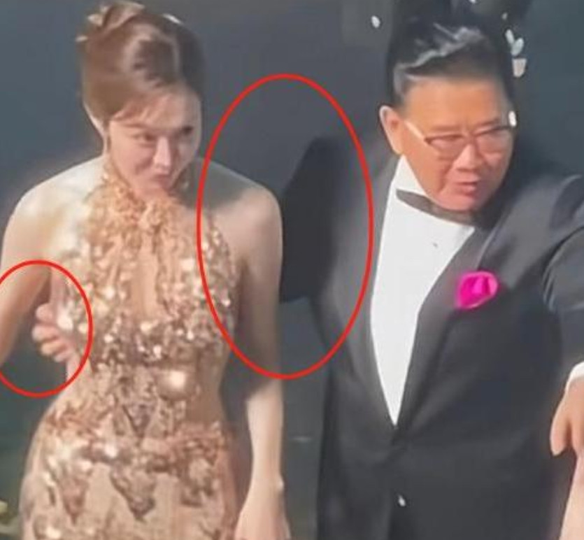 挤C位、暗算计、吃豆腐，曹可凡一手好牌作到烂，如今现状不意外[抠鼻]从“上海