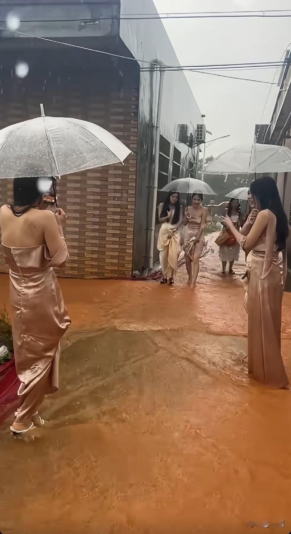 今日不宜结婚，择日再婚