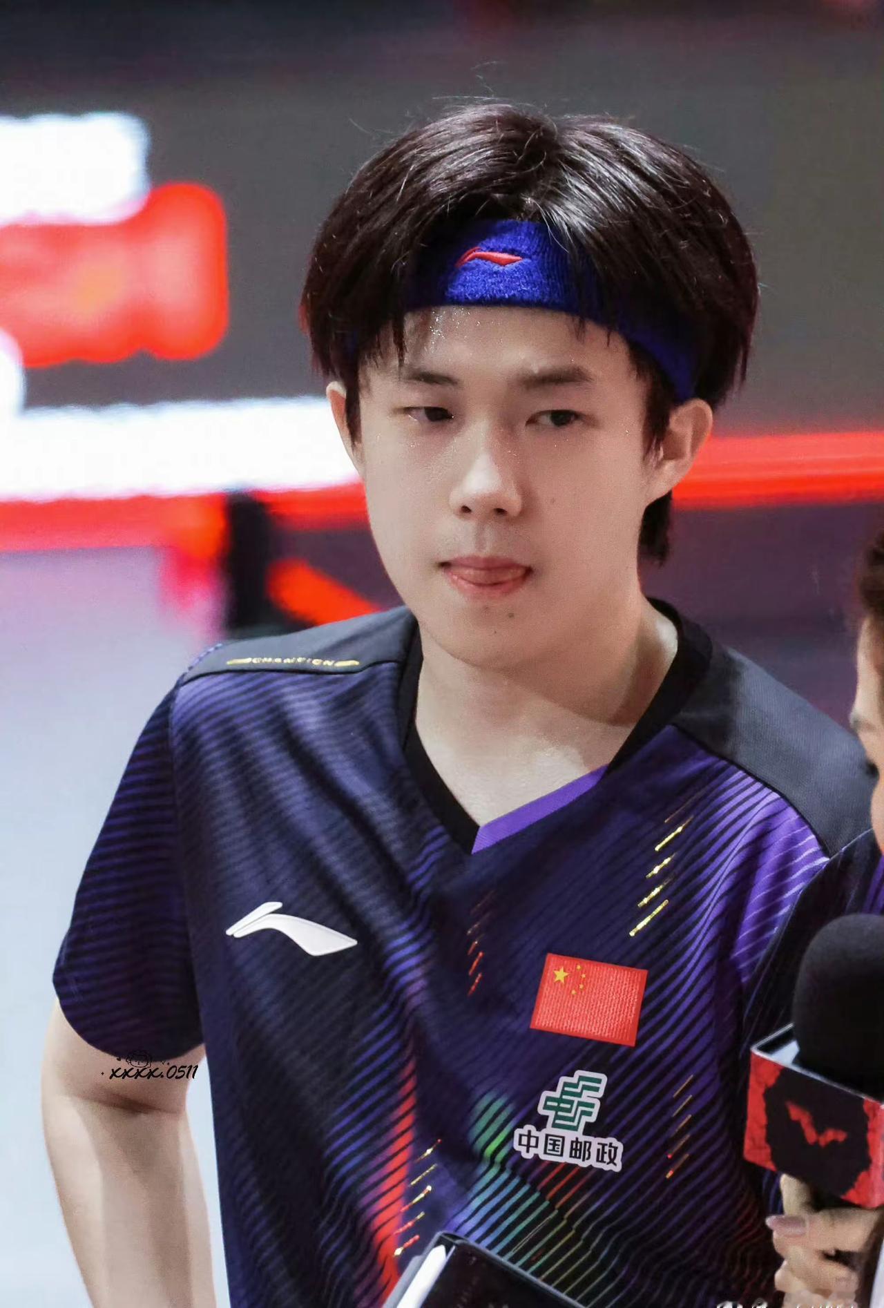 王楚钦最近可是乒乓界的大热门。在2026年第9周世界排名里，他以9750分位列男