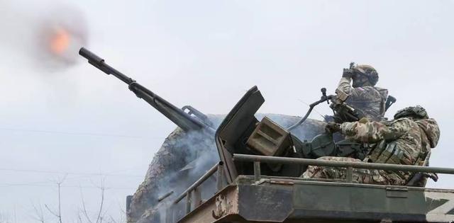美俄乌和谈遥遥无期，普京亮出杀手锏！又一亚洲国家出兵俄罗斯俄乌冲突拖到现在，美