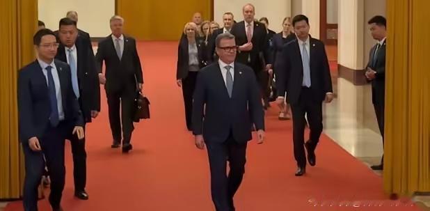 芬兰总理奥尔波刚结束访华，芬兰媒体立马把合作成果扒得明明白白，全是实打实的干货，