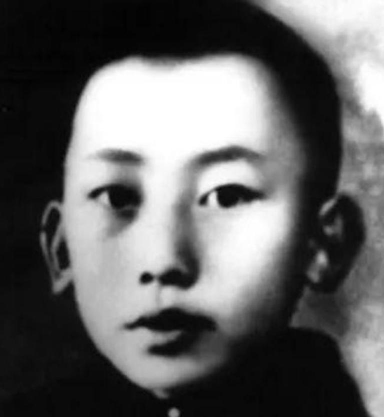 毛泽覃有2个儿子，现在情况怎样？毛泽覃有两个儿子，一个把十九岁留在山谷里，一个把