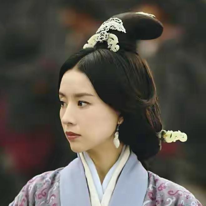 后赵明帝石勒最宠爱的两个女人——一个有吕后之风，一个恃宠干政…咱先把这两个