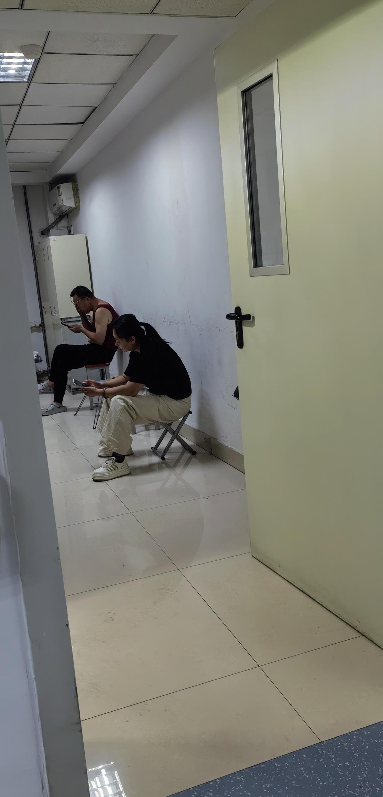去医院住过院的姐妹们，你们遇到过那种让人瞬间石化、又气得哑口无言的奇葩事吗？我这