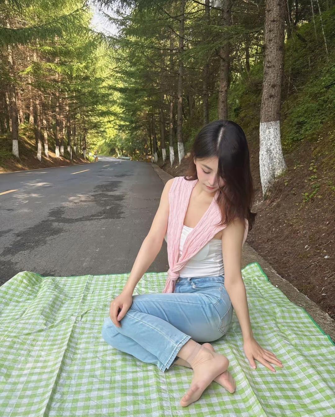一个人在外面荒野露营，不害怕吗？
