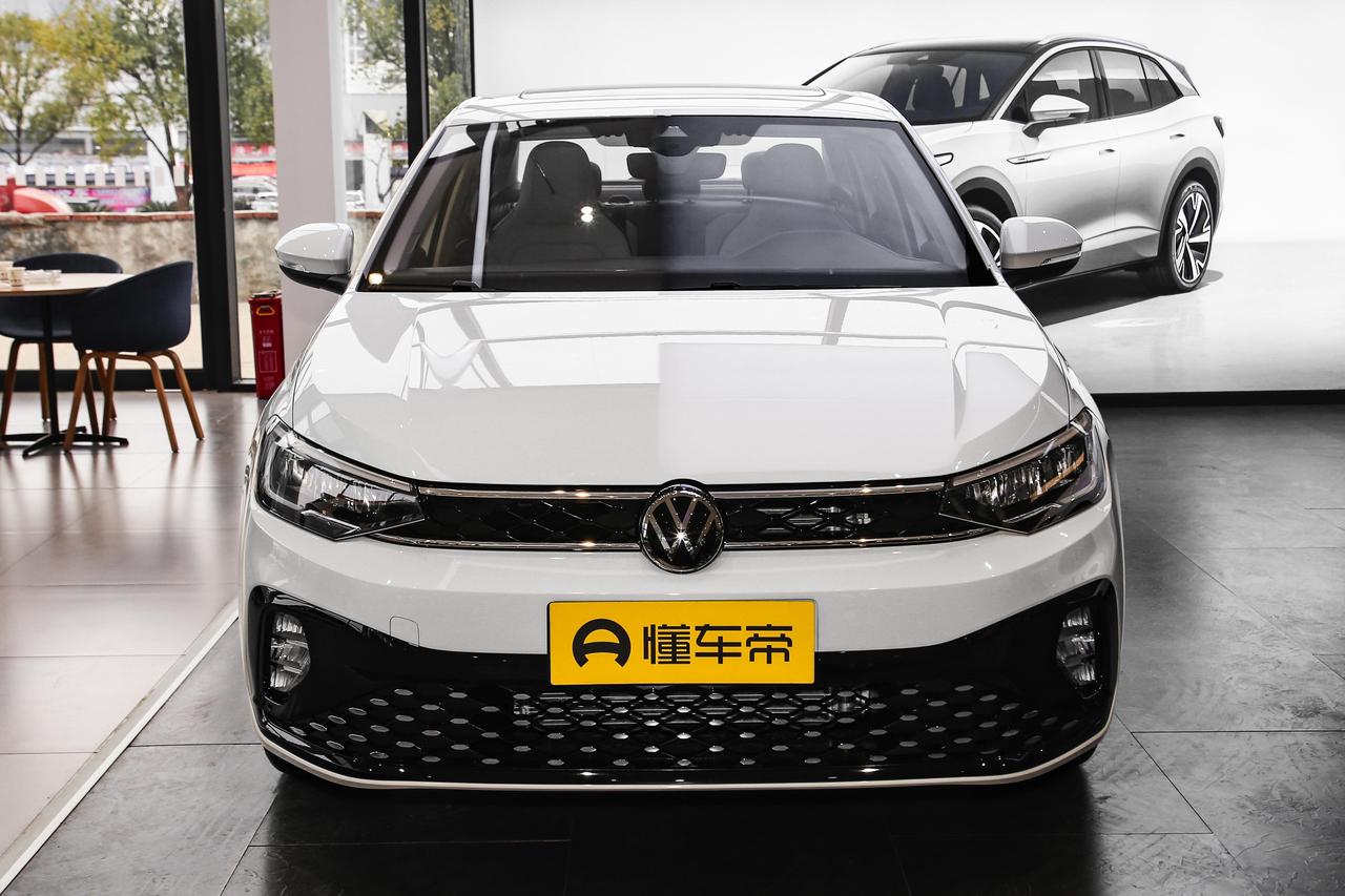 10万预算买轿车，记住这3款就够了👇🔹朗逸新锐｜6.98万起省心耐用，