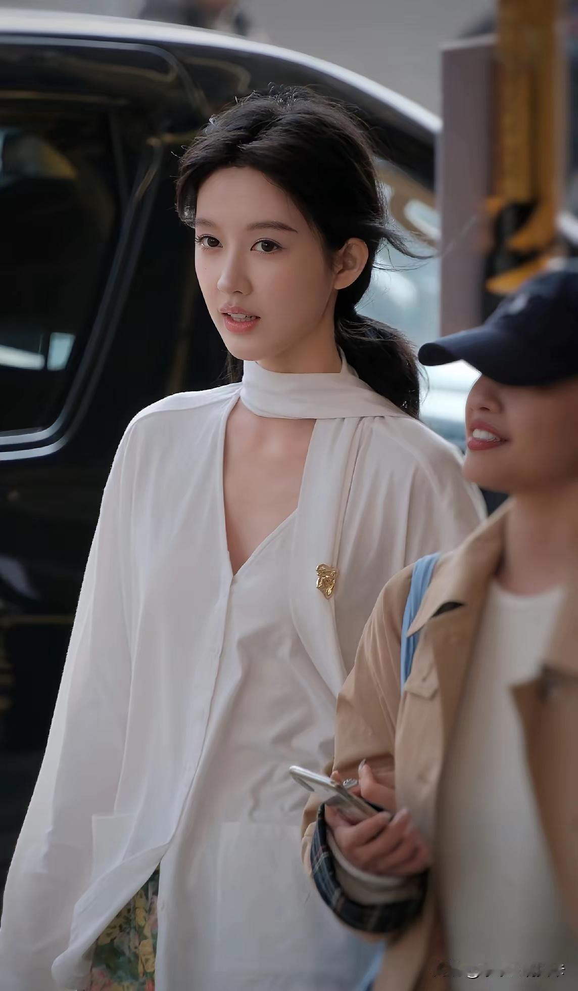 优雅白衣少女，时尚街拍瞬间美女街拍照街拍美少女穿搭