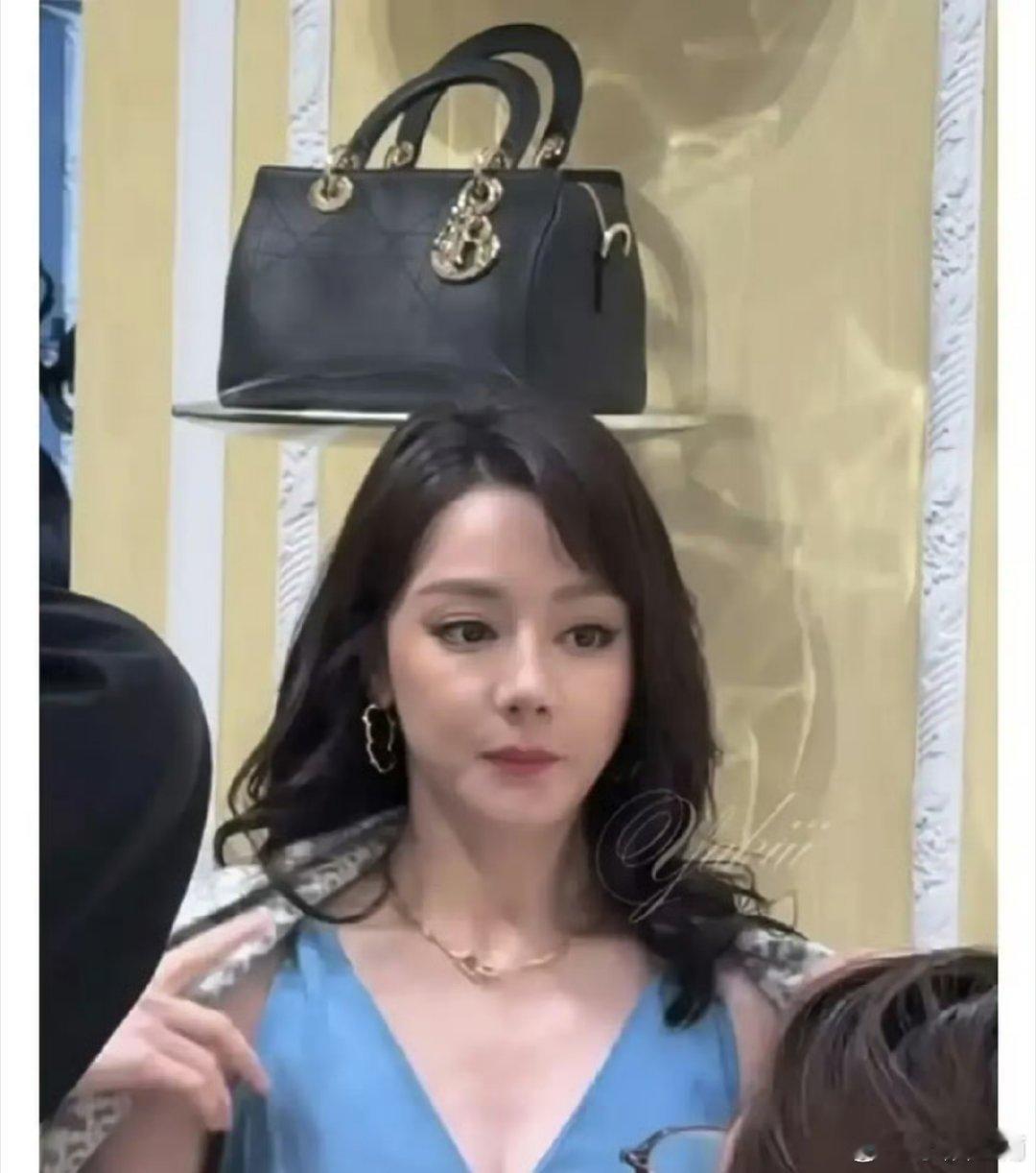 迪丽热巴粉丝为什么要p成迪丽热巴