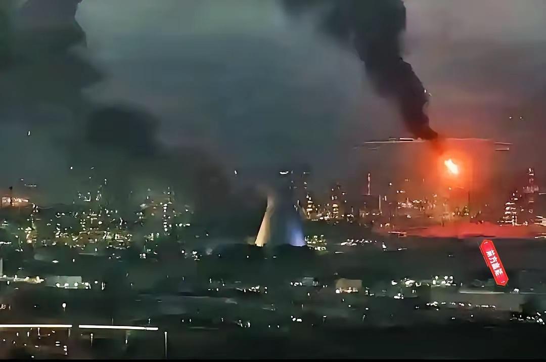 以色列本土告急！特拉维夫大面积停电！伊朗对以色列已发动数十轮高强度打击，攻势一轮