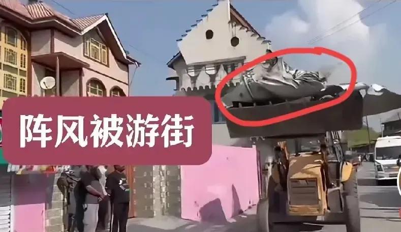 看铲斗里的废铁，顶多只值2.4元人民币一斤吧？而原价，一架就是2.4亿刀！一架以