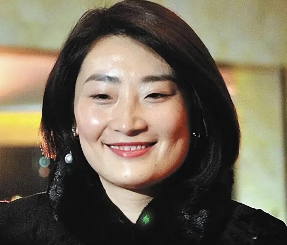 如果宗馥莉能打赢那些私生子女，稳握娃哈哈，和信托基金，难道不是大女主吗？你看