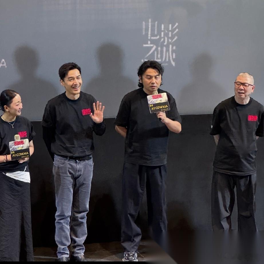说实话冯小刚新电影《抓特务》票房不好不是因为拍的烂，就一个问题，这个电影的题