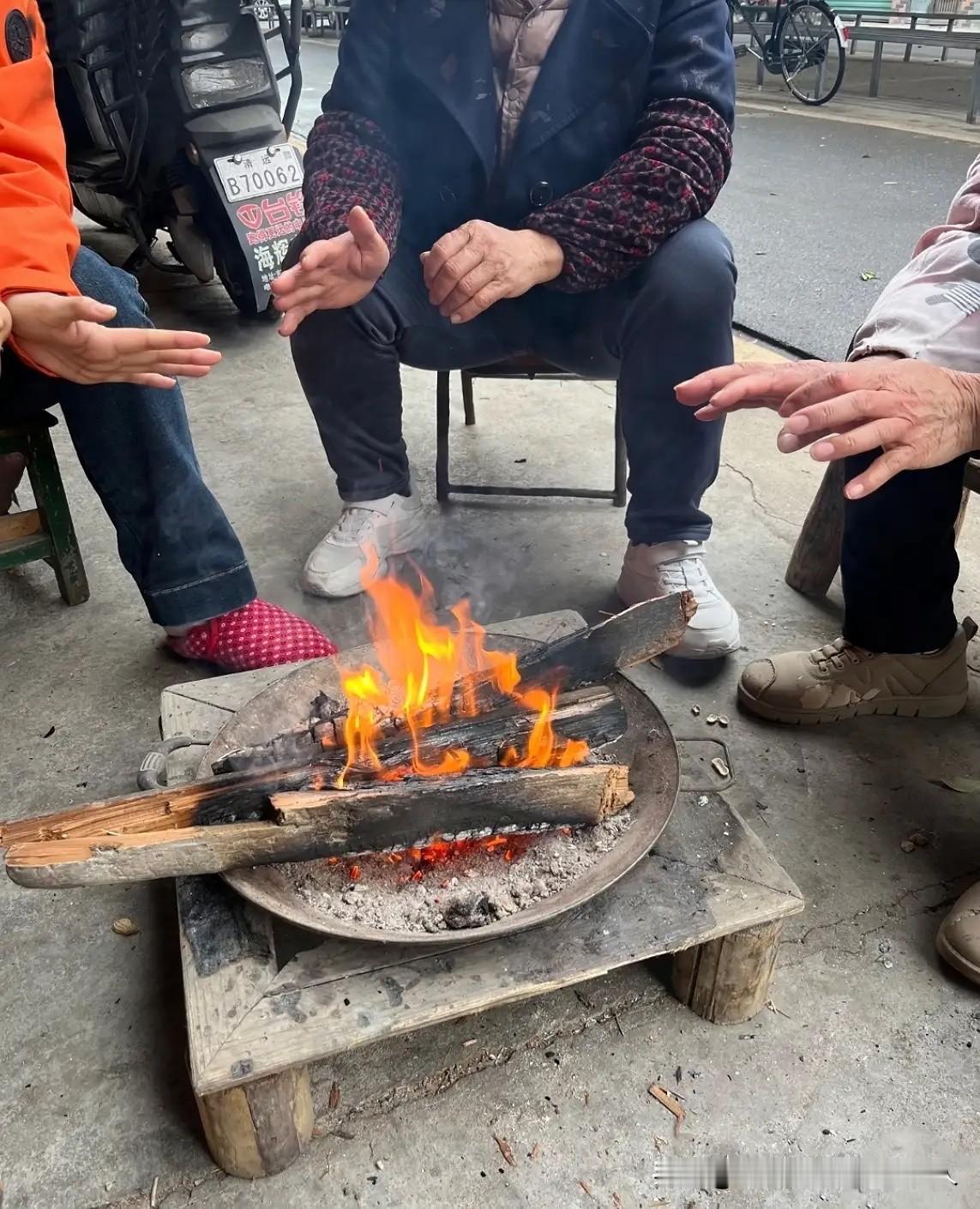 真心奉劝大家，从今天开始，不管是洗衣服还是洗菜，千万别再碰冷水了！我婆婆就是