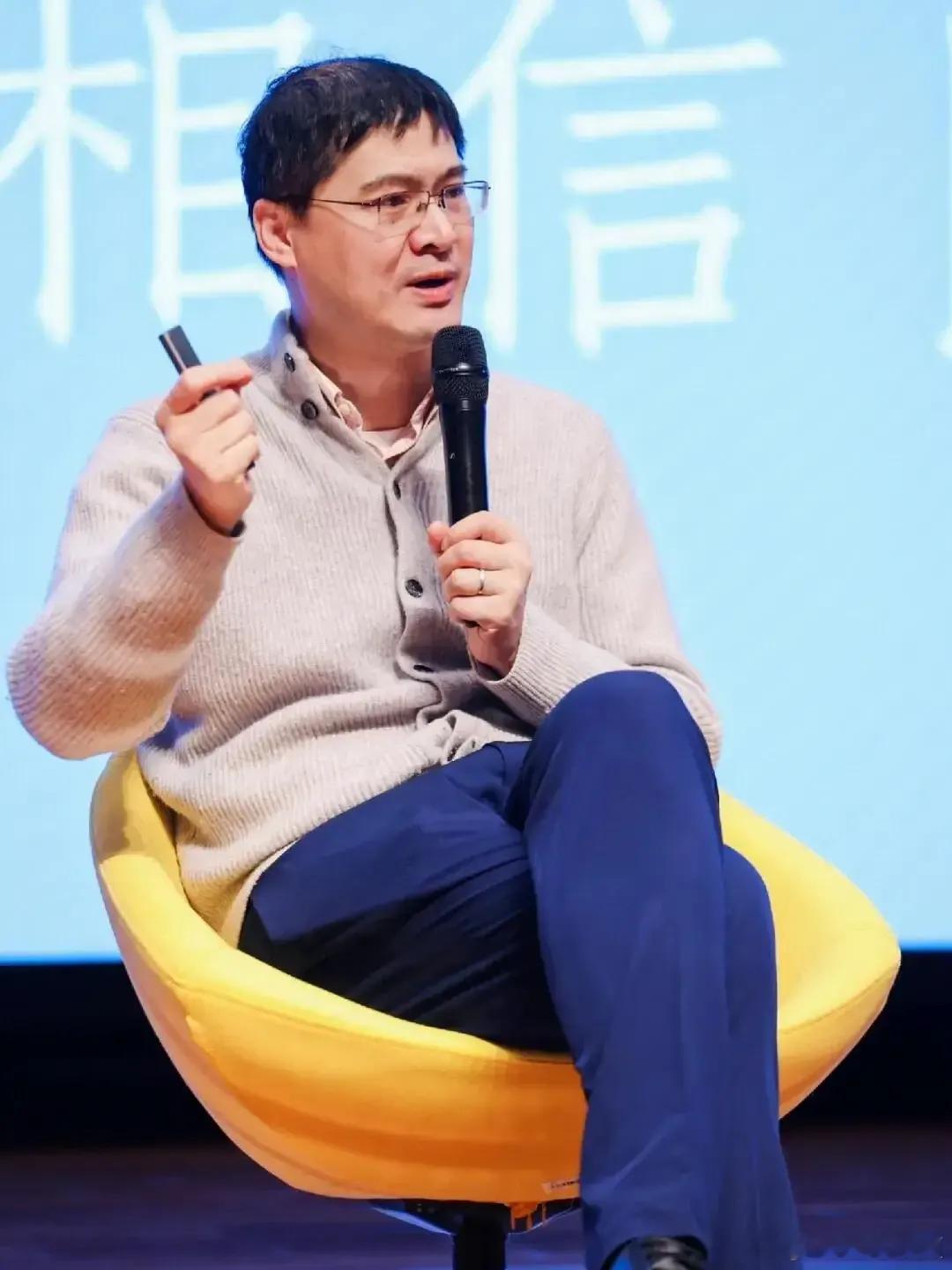 罗翔老师说：“你若是学不进去，玩不尽兴，睡不踏实，心情不爽，浑身不对劲，却又食欲