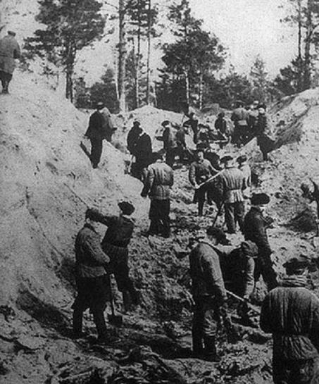 1991年，随着苏联的解体，苏联最后一任领导人戈尔巴乔夫，打开了永不开启的斯大林