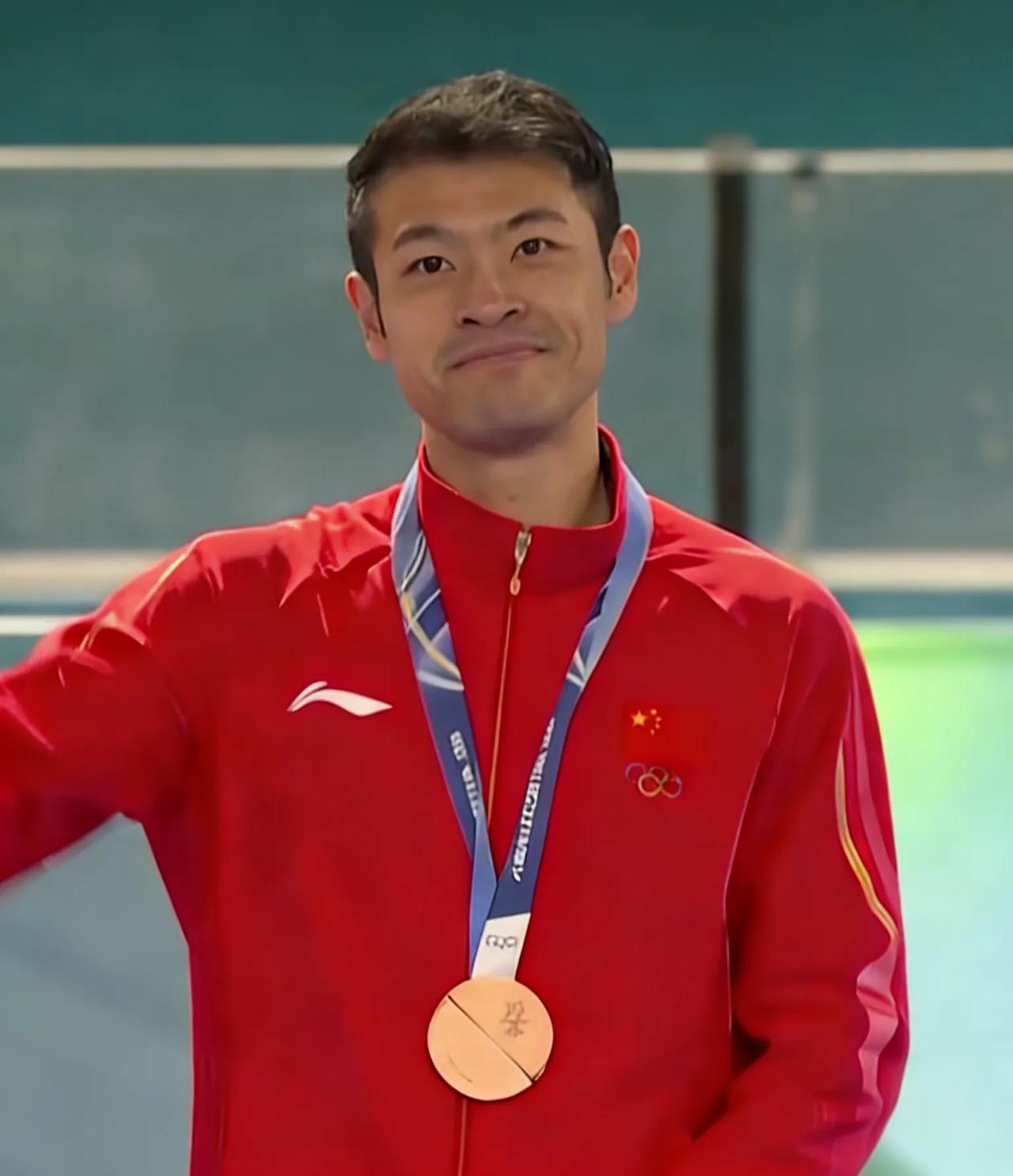 中国男子速滑零的突破！宁忠岩这块铜牌，比金牌更有分量北京时间2026年2月1