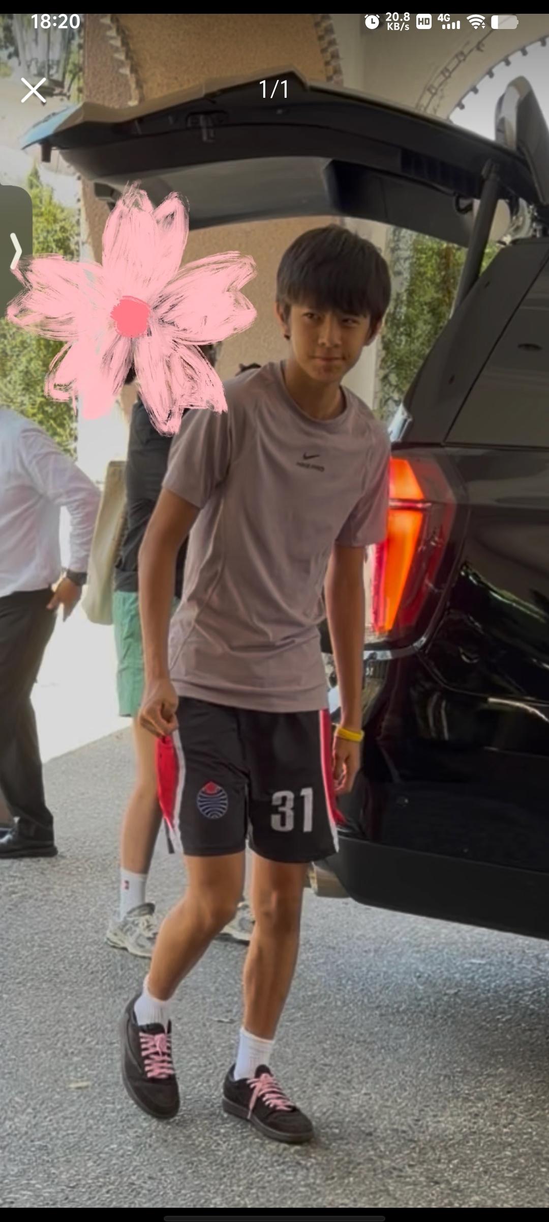 孙俪和邓超儿子真的帅出天际了，怎么颜值这么高啊！